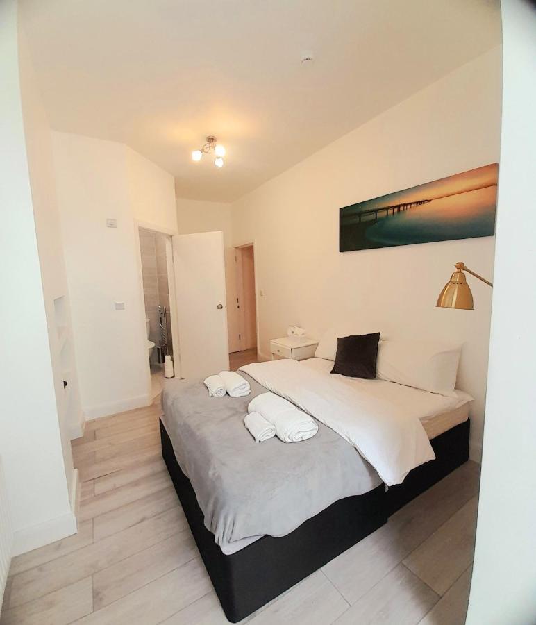 3Br 3Privateensuite - Close To Station - Parking Upon Request Эджвар Экстерьер фото