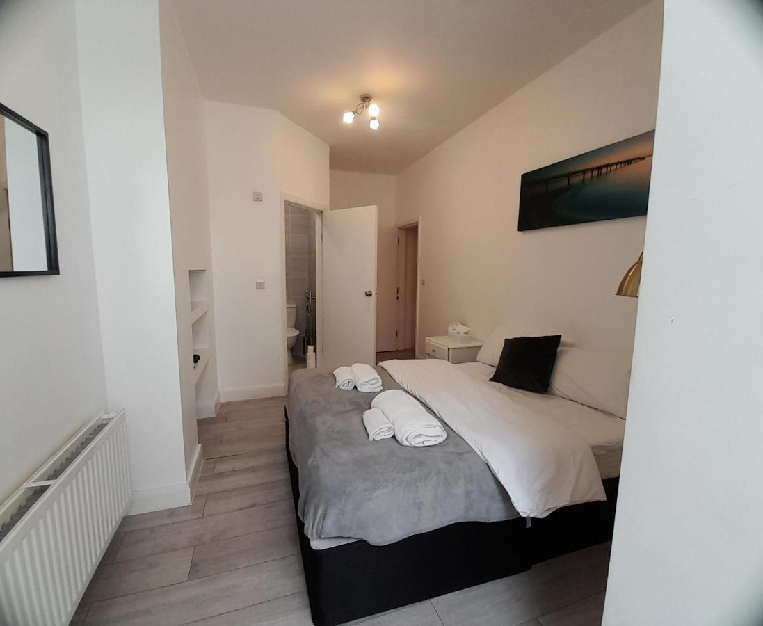 3Br 3Privateensuite - Close To Station - Parking Upon Request Эджвар Экстерьер фото