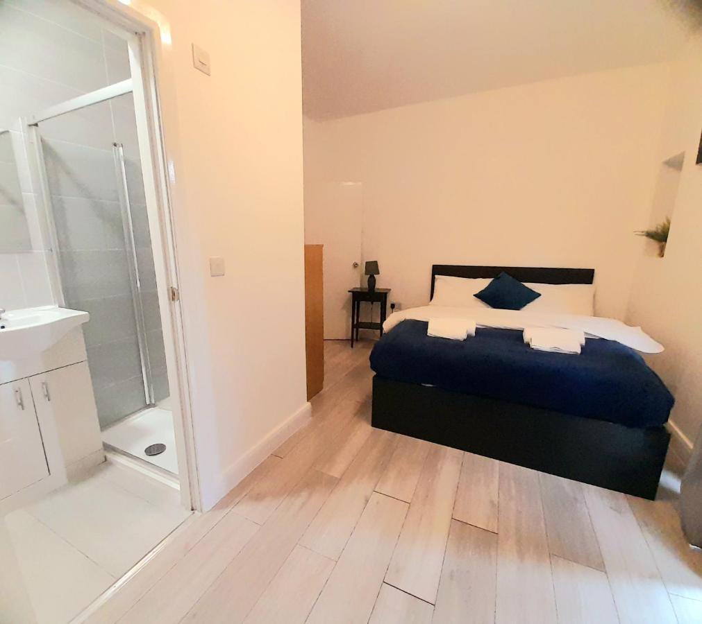 3Br 3Privateensuite - Close To Station - Parking Upon Request Эджвар Экстерьер фото